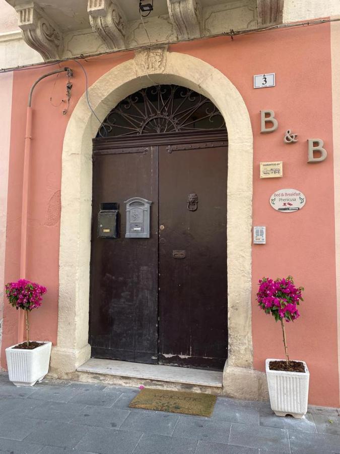 Phenicusa Milazzo Buitenkant foto